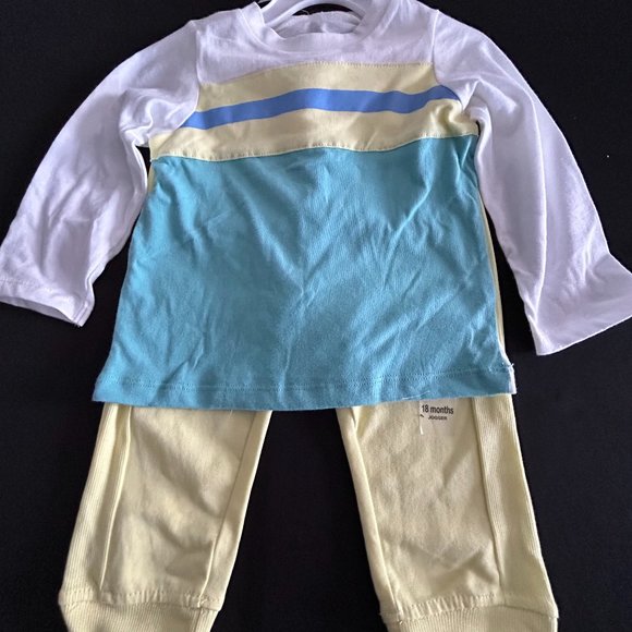 FIRST IMPRESSIONS UNISEX 2-PC SET - Picture 1 of 8